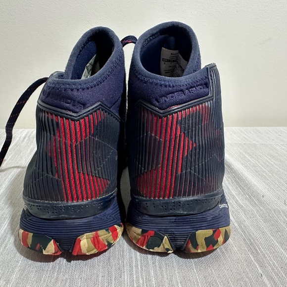 Under Armour Stephen Curry Charged Basketball Shoes, men's size 8 - Picture 3 of 6